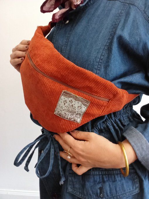 Sac banane upcyclé velours Terracotta