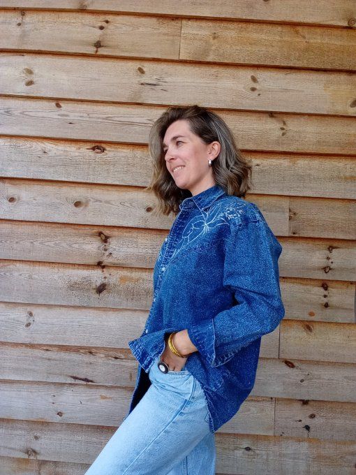 Chemise en jean brodée
